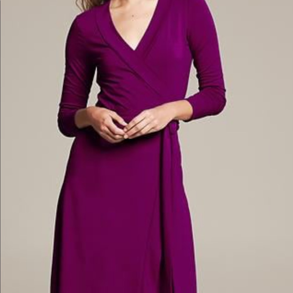 Banana Republic wrap dress - Picture 2 of 4